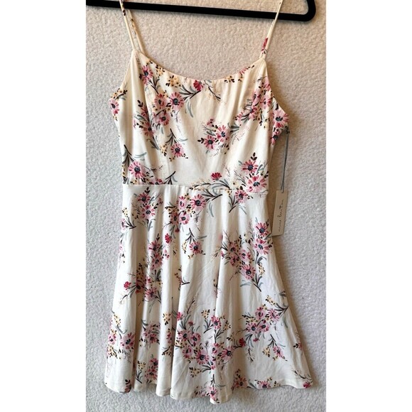 Nine Britton Leslie Dress Women's Small Ivory‎ Floral Fit Flare Sleeveless Soft - Picture 4 of 13